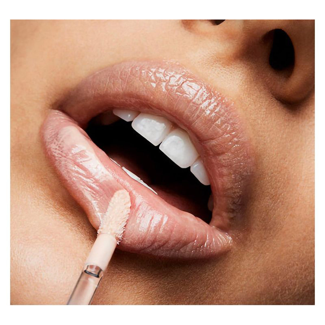 Lip Glass Gloss Lucente C-Thru_MACS3HT06_MAC-4