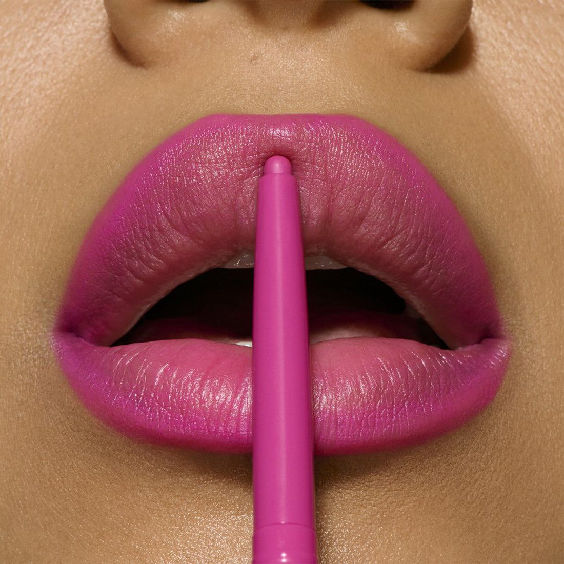 Lipglazer Glossy Liner Matita labbra Candy Yum Yum_MACS5PS02_MAC-6