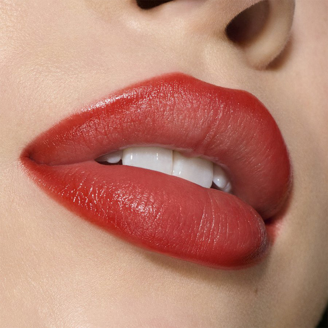 Lipglazer Glossy Liner Matita labbra Lady Danger_MACS5PS05_MAC-4