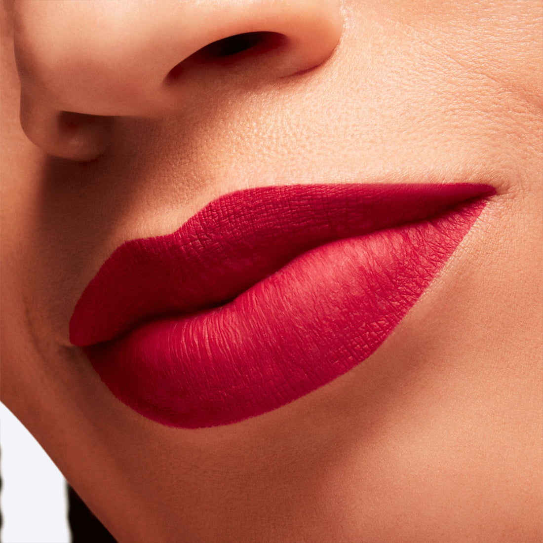Locked Kiss InkRossetto Liquido Finish Matte Gossip_MACSRH911_MAC-4