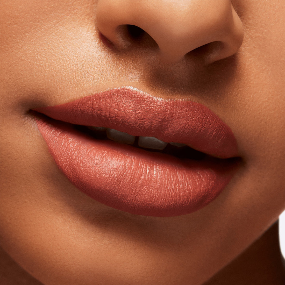 Locked Kiss InkRossetto Liquido Finish Matte Meticolous_MACSRH904_MAC-3