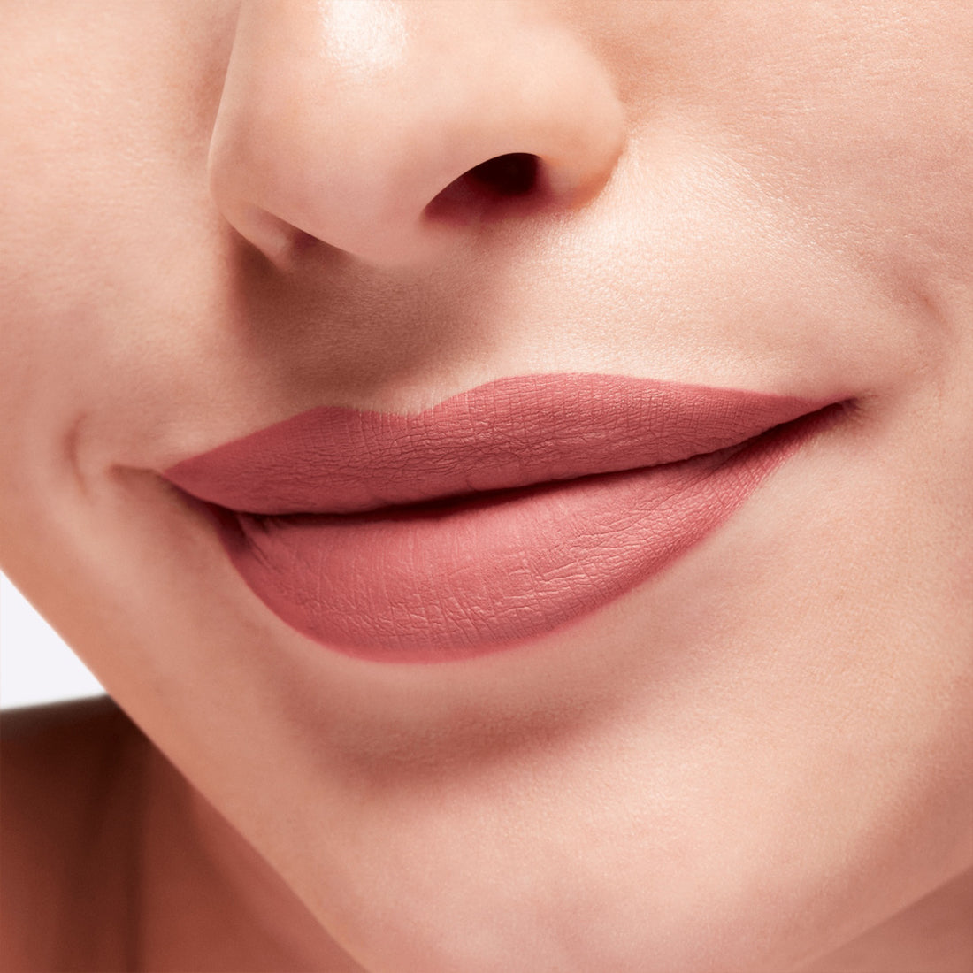 Locked Kiss InkRossetto Liquido Finish Matte Mischief_MACSRH902_MAC-4