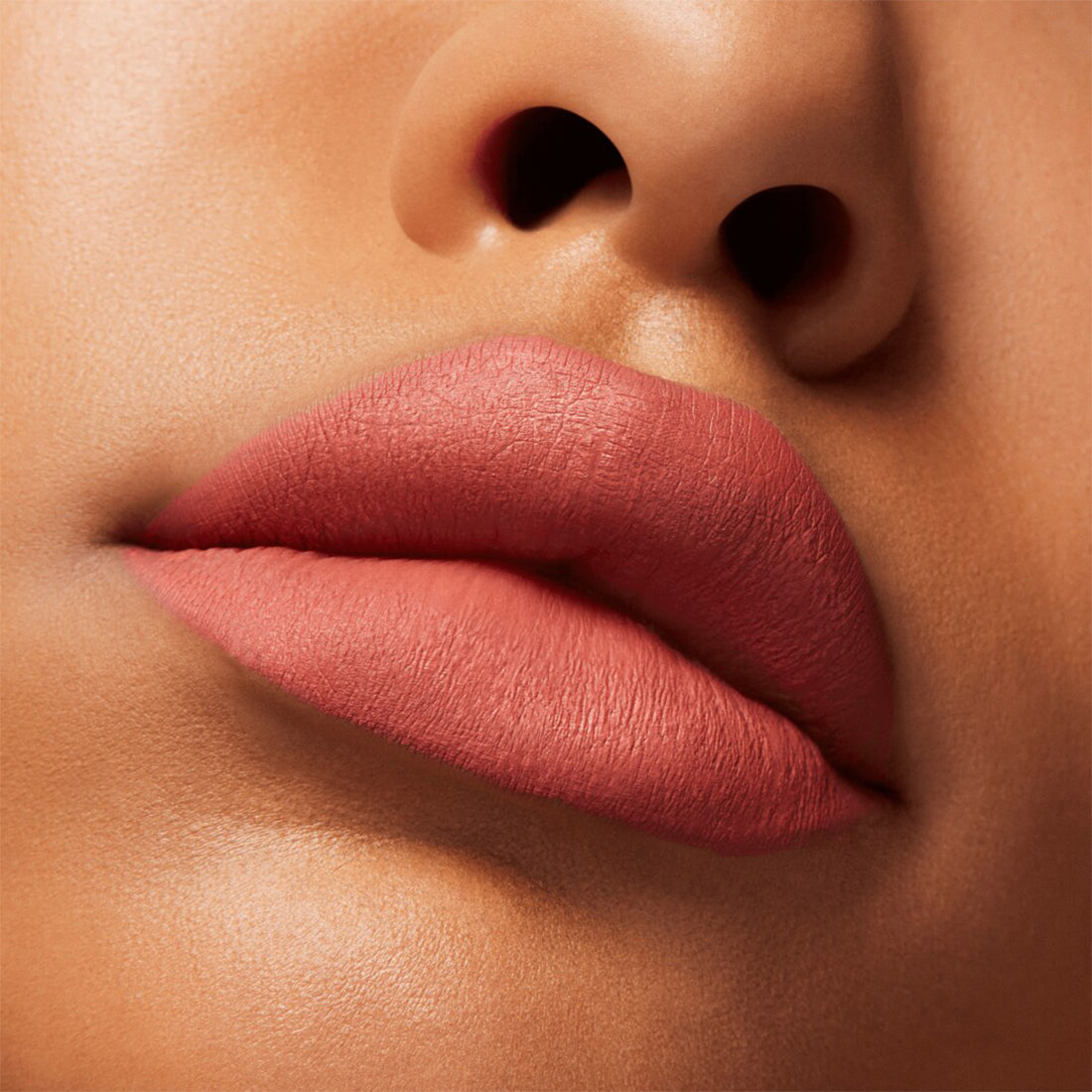 Locked Kiss InkRossetto Liquido Finish Matte Mull It Over & Over_MACSRH934_MAC-4