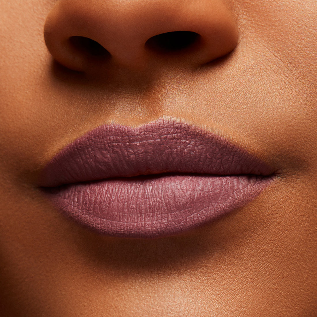 Locked Kiss InkRossetto Liquido Finish Matte Opulence_MACSRH901_MAC-5