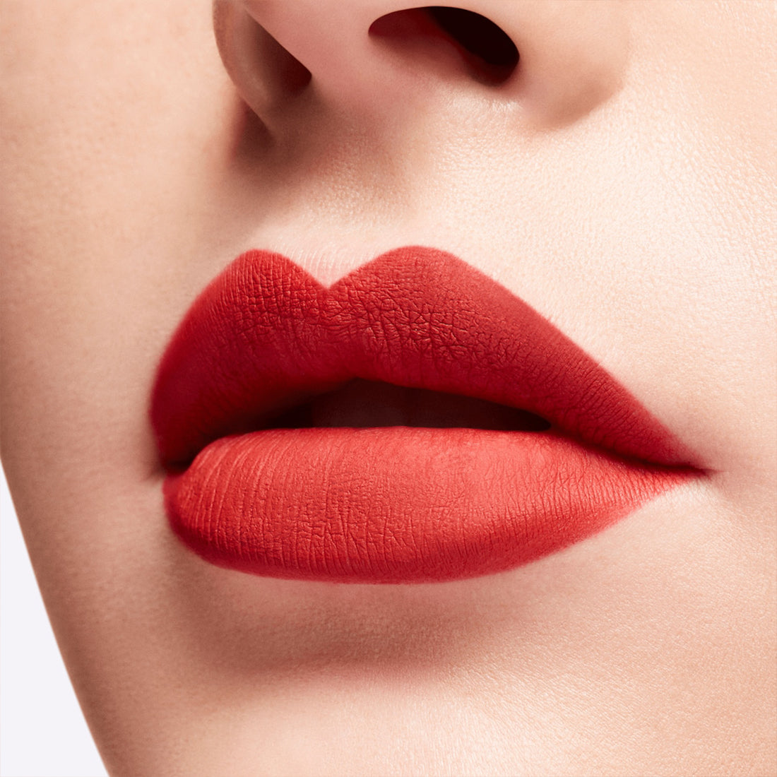 Locked Kiss InkRossetto Liquido Finish Matte Vicious_MACSRH909_MAC-5