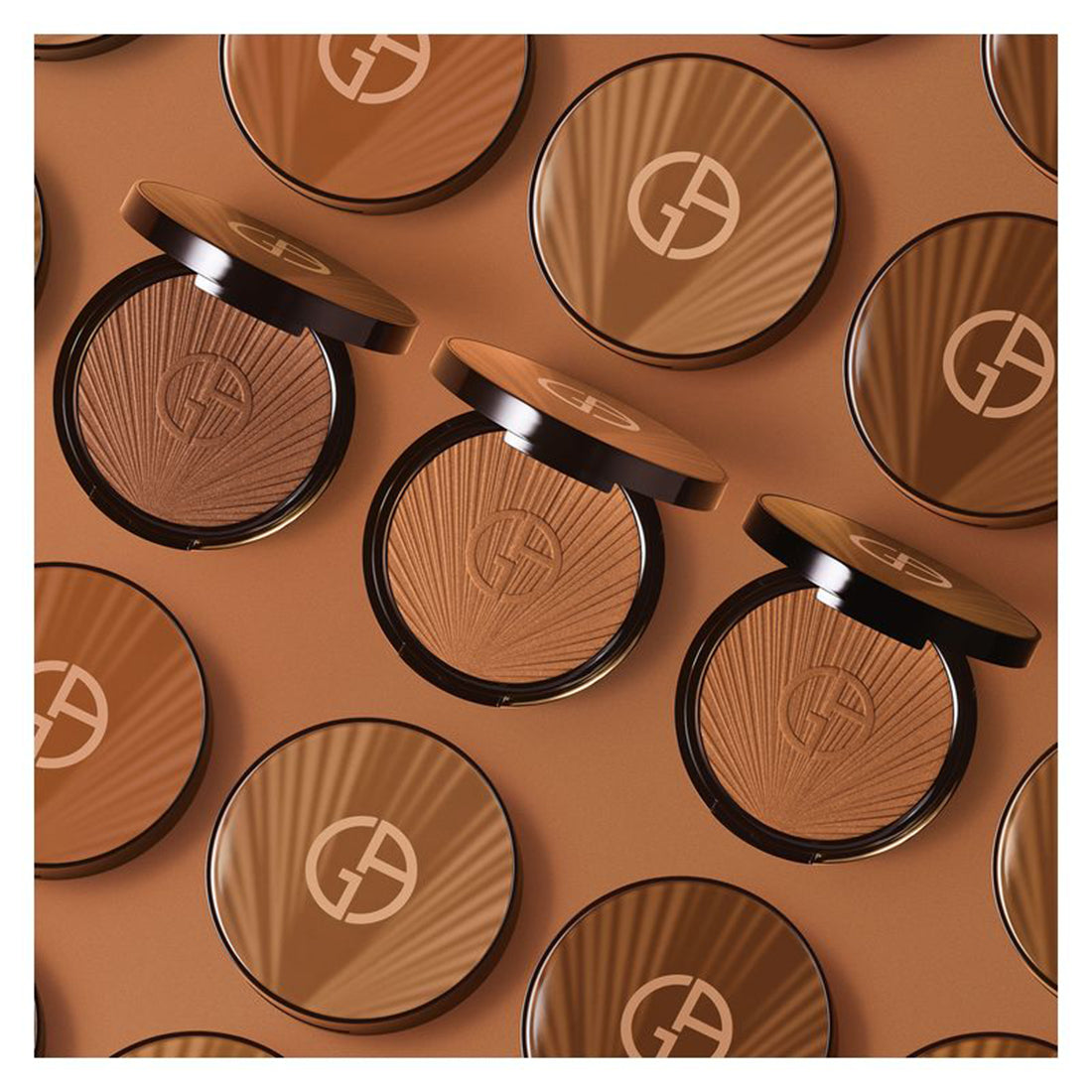 Luminous Silk Bronzing Powder Bronzer Crema in Polvere 100 Sunkissed Sand_ARMLE931400_Giorgio Armani-7