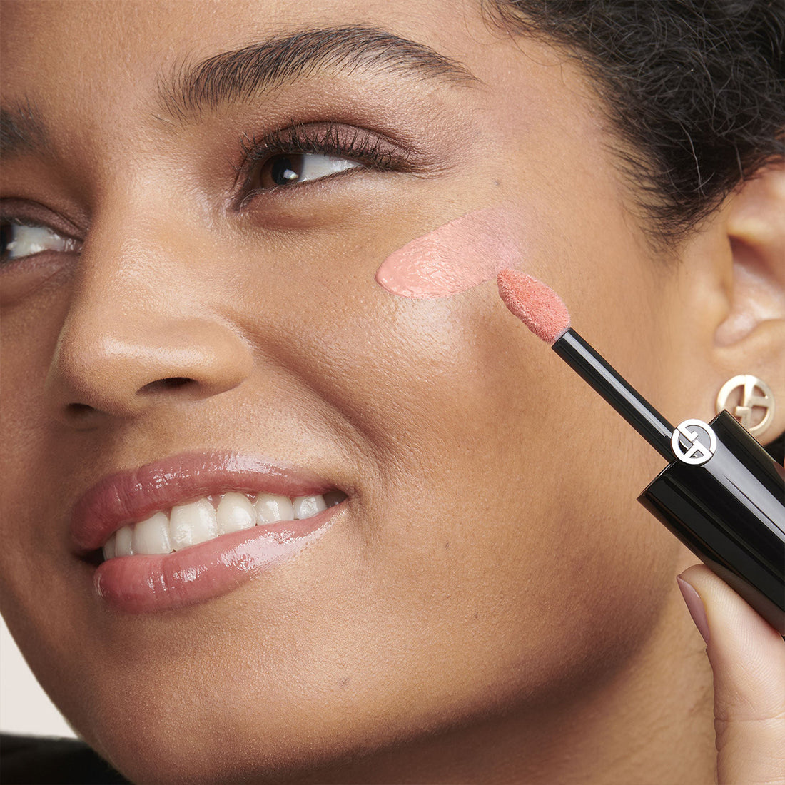 Luminous Silk Cheek Tint Fard in Crema 05 Rosy Peach_ARMLE949700_Giorgio Armani-3