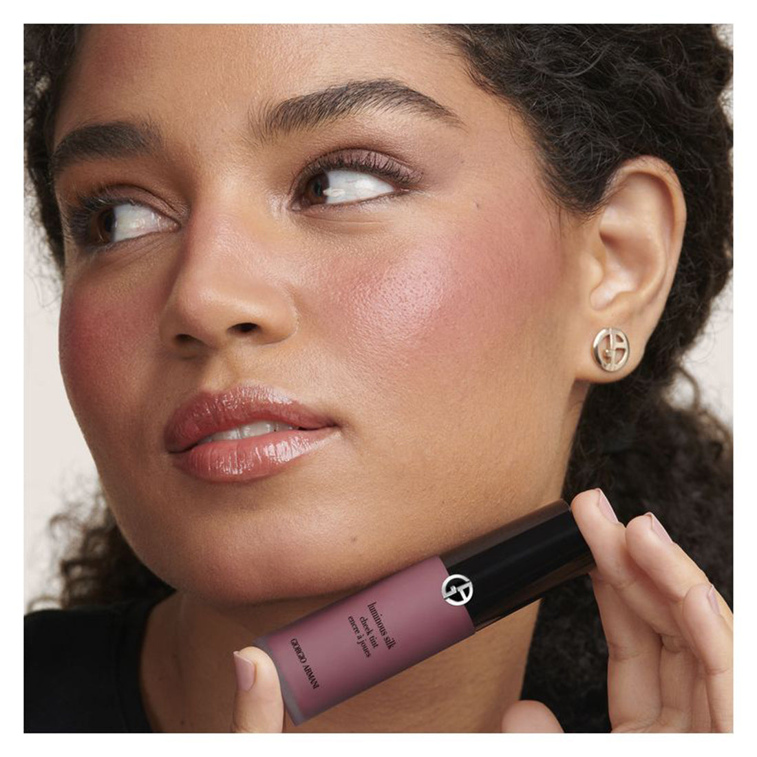 Luminous Silk Cheek Tint Fard in Crema 65 Intense Berry_ARMLE949600_Giorgio Armani-3