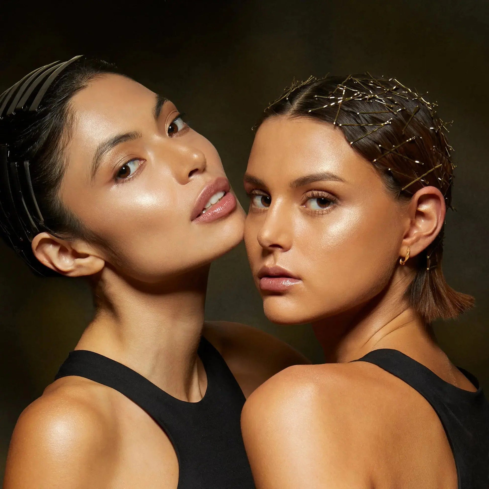 Lust For Shine Illuminante In Gel Polvere Compatta Gold Ambition_MES255102_MESAUDA-6