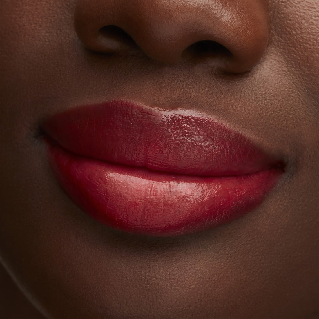 Lusterglass Lipstick Rossetto Lunga Tenuta Cockney_MACSMXF25_MAC-6