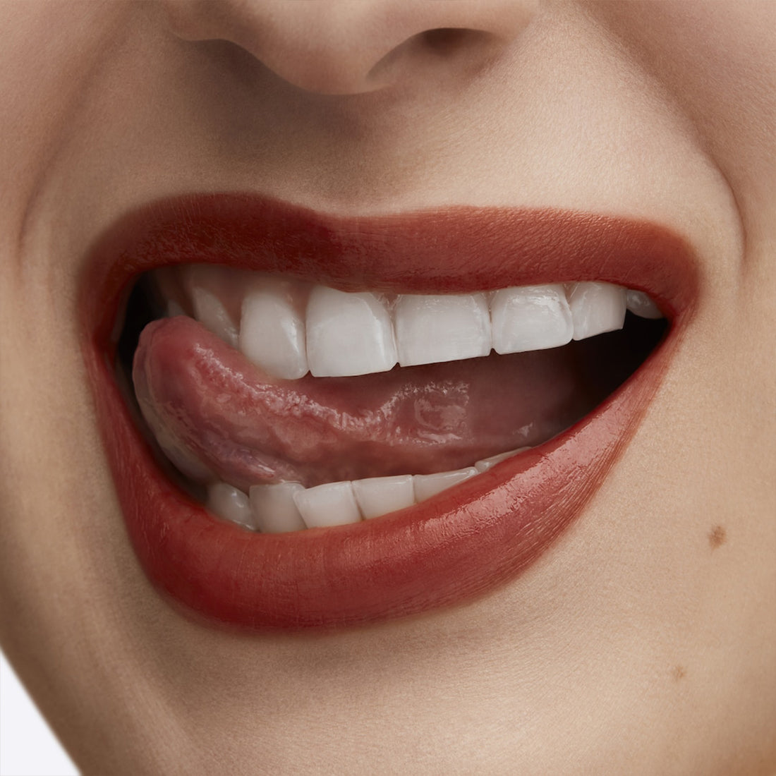 Lusterglass Lipstick Rossetto Lunga Tenuta Pda_MACSMXF20_MAC-5
