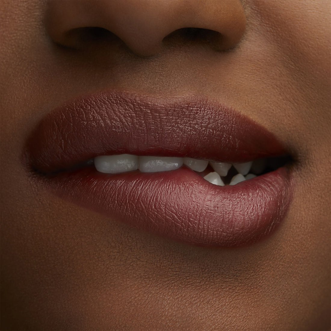Lusterglass Lipstick Rossetto Lunga Tenuta Spice It Up_MACSMXF30_MAC-6