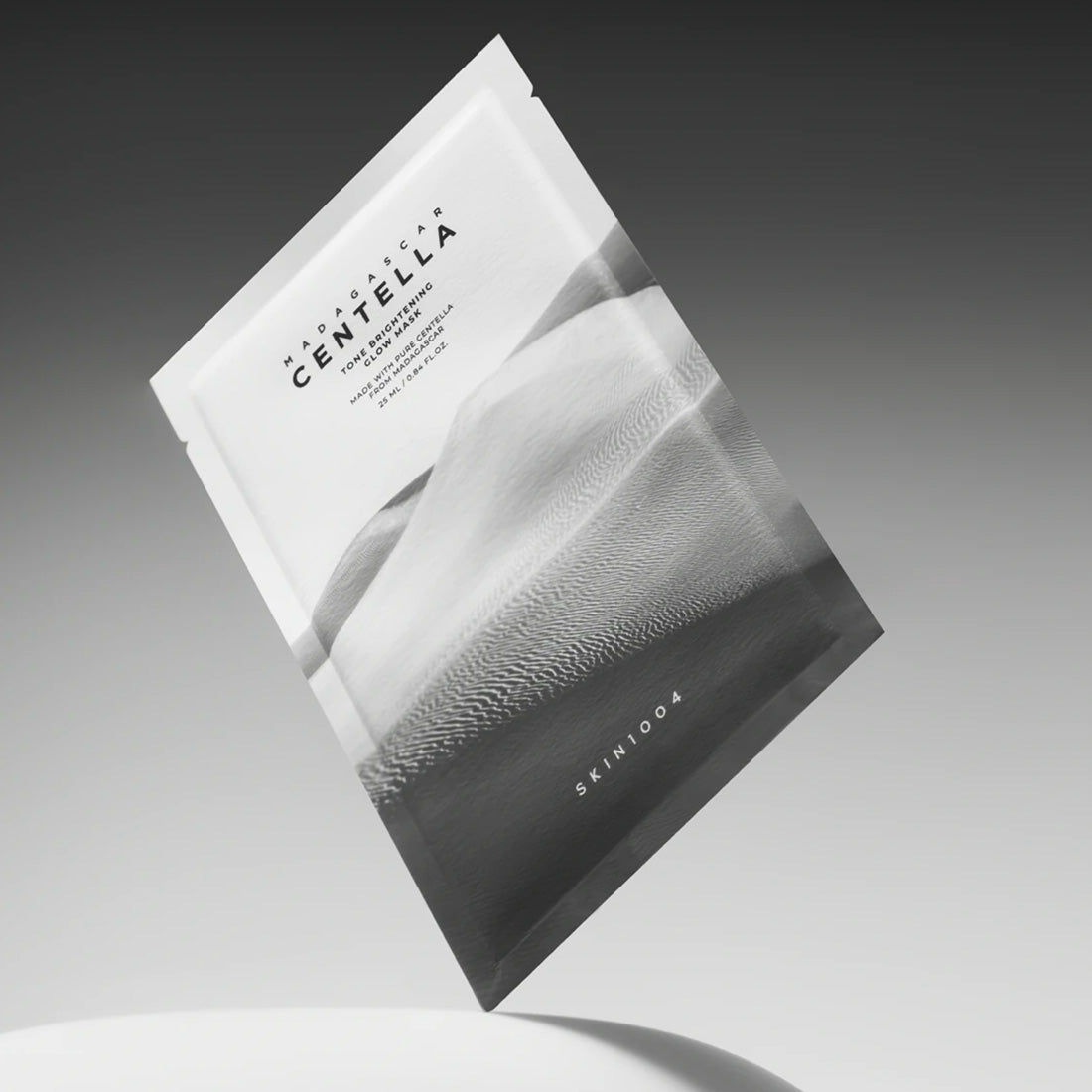 Madagascar Centella Tone Brightening Glow Mask SKIN1004 Maschera Viso Illuminante e Idratante Effetto Glow_SKIM007_SKIN1004-3