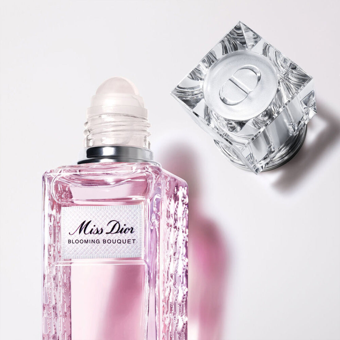 Miss Dior Blooming Bouquet Roller-Pearl Eau de toilette – profumo da viaggio – note fresche e delicate 20 ML_CD 099600080_Dior-2