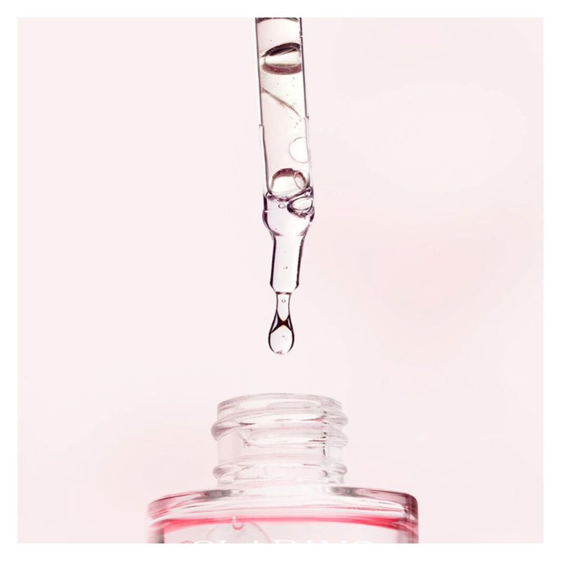 Multi-active Serum Glow_CLA80117954_Clarins-3