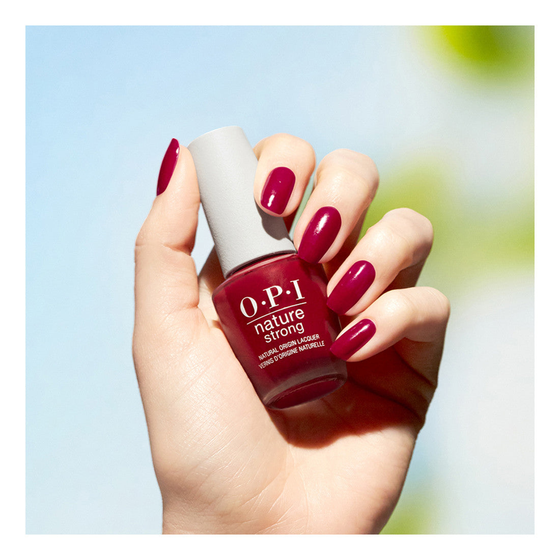 Nature Strong Smalto Origini Naturali A Bloom With a Wiew_OPINAT012_OPI-2