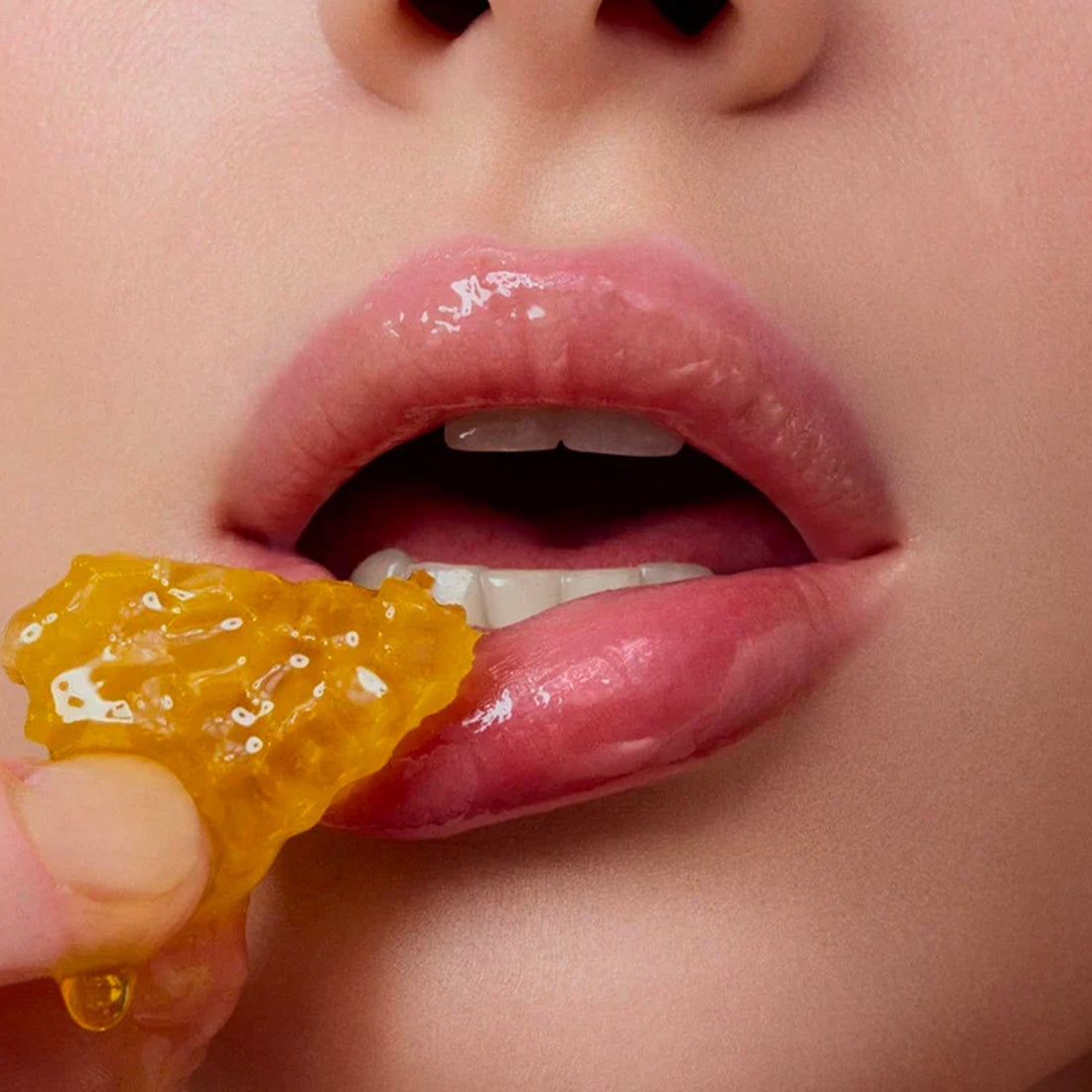 Ola Libre Lip Oil_RBLPLO01_Rebeya-3