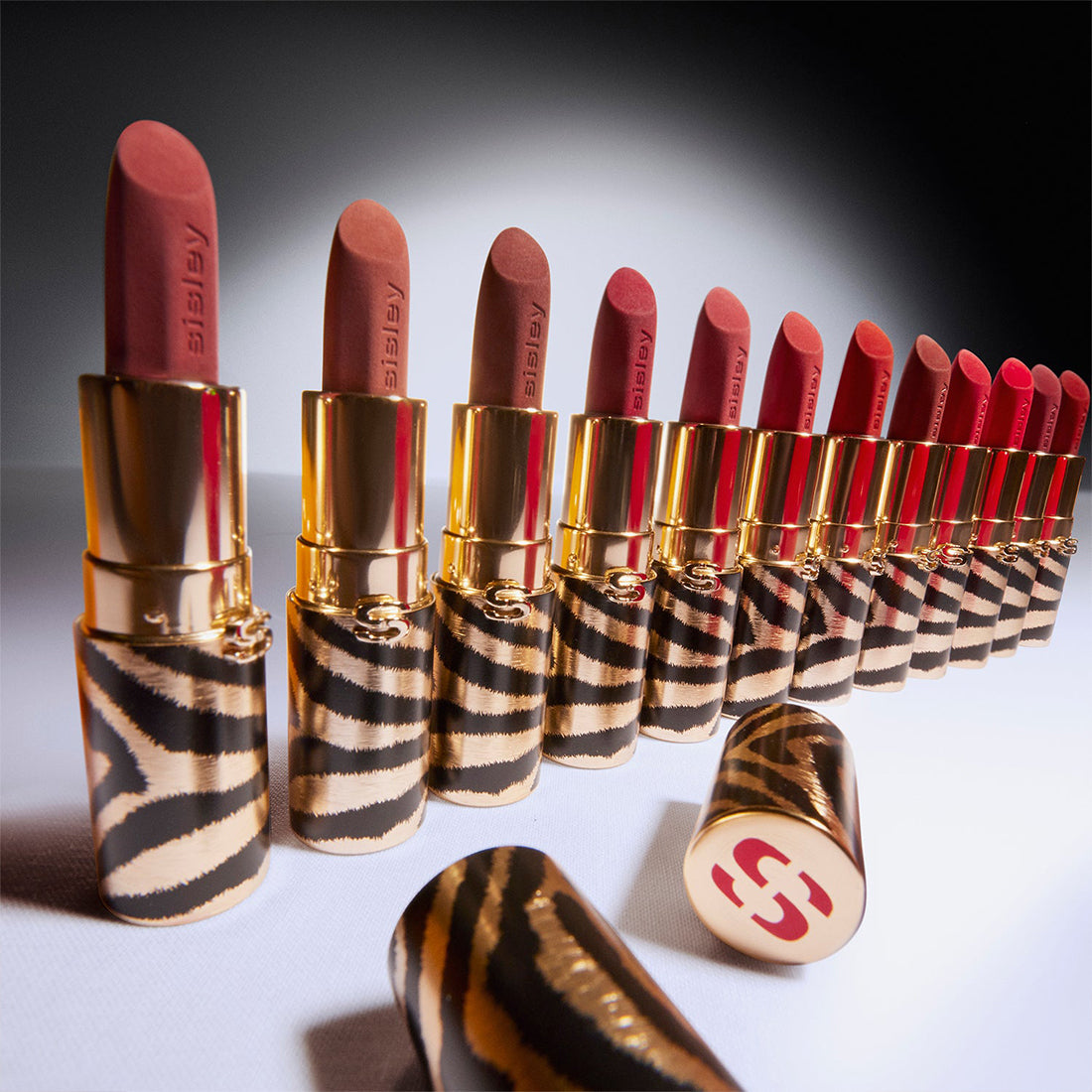 Phyto Rouge Velvet Rossetto Matt 42 Rouge Royal_SIS170710_Sisley-4