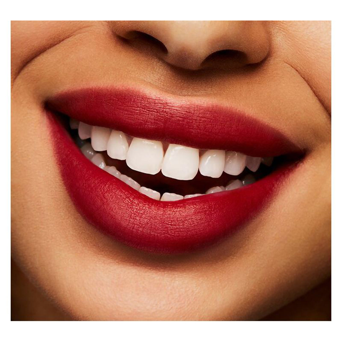 Powder Kiss Lipstick Rossetto Matte Dubonnet Buzz_MACS4K041_MAC-3