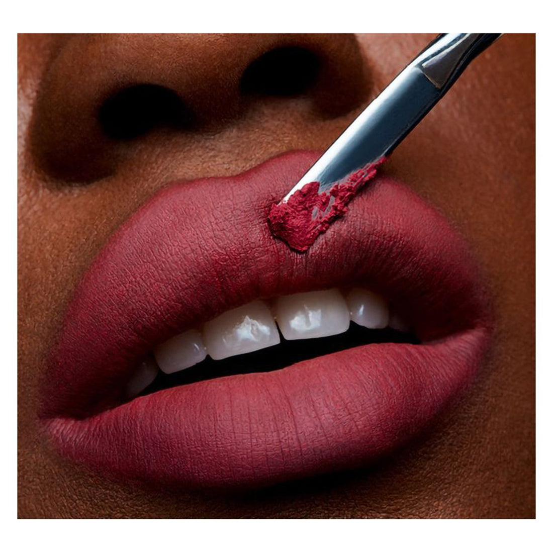 Powder Kiss Lipstick Rossetto Matte Reverence_MACS4K039_MAC-2