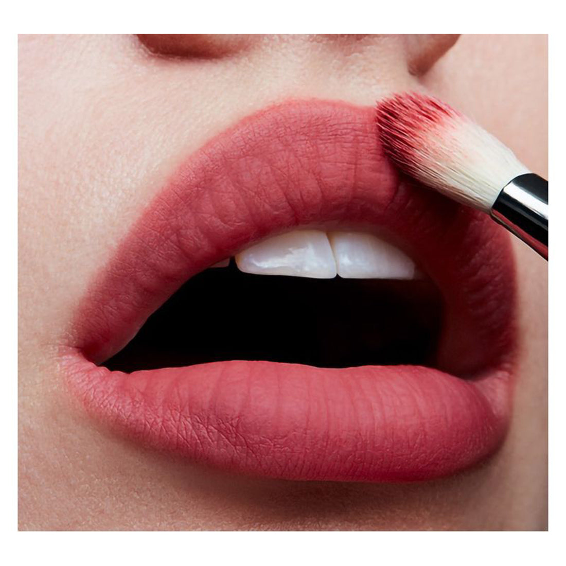 Powder Kiss Lipstick Rossetto Matte Reverence_MACS4K039_MAC-4
