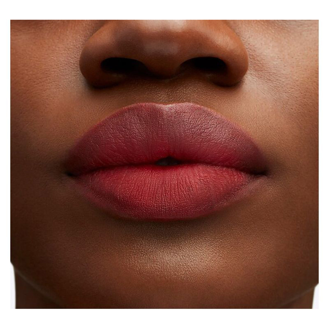 Powder Kiss Lipstick Rossetto Matte Ruby New_MACS4K065_MAC-2