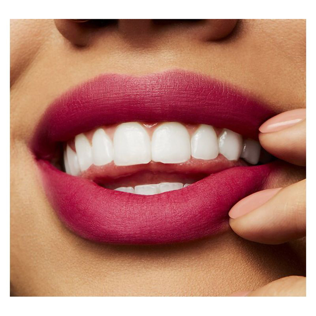 Powder Kiss Liquid Lipcolor Rossetto Liquido Make It Fashun!_MACSJC204_MAC-3