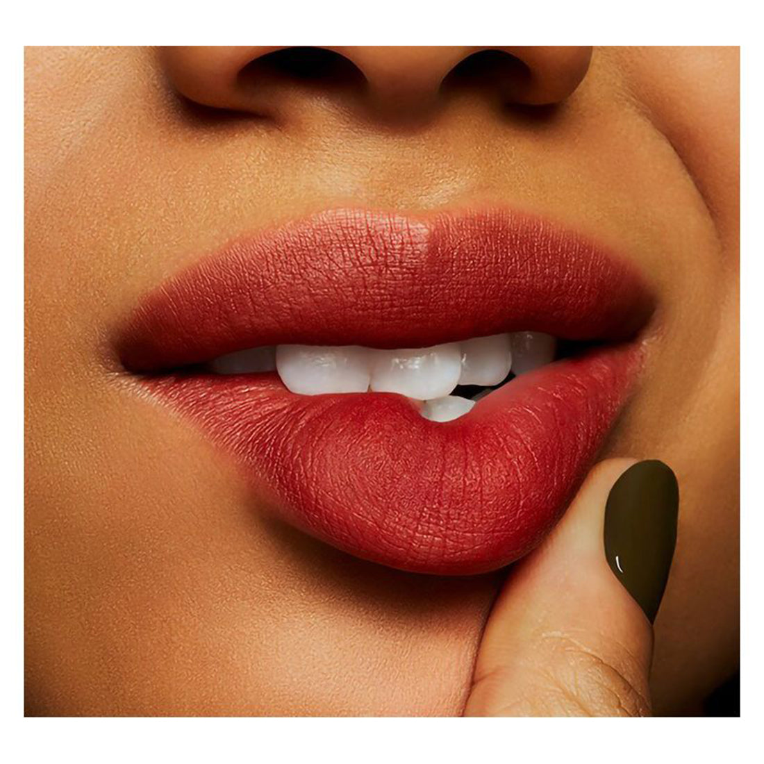 Powder Kiss Liquid Lipcolor Rossetto Liquido Marrakesh Mere_MACSJC221_MAC-3