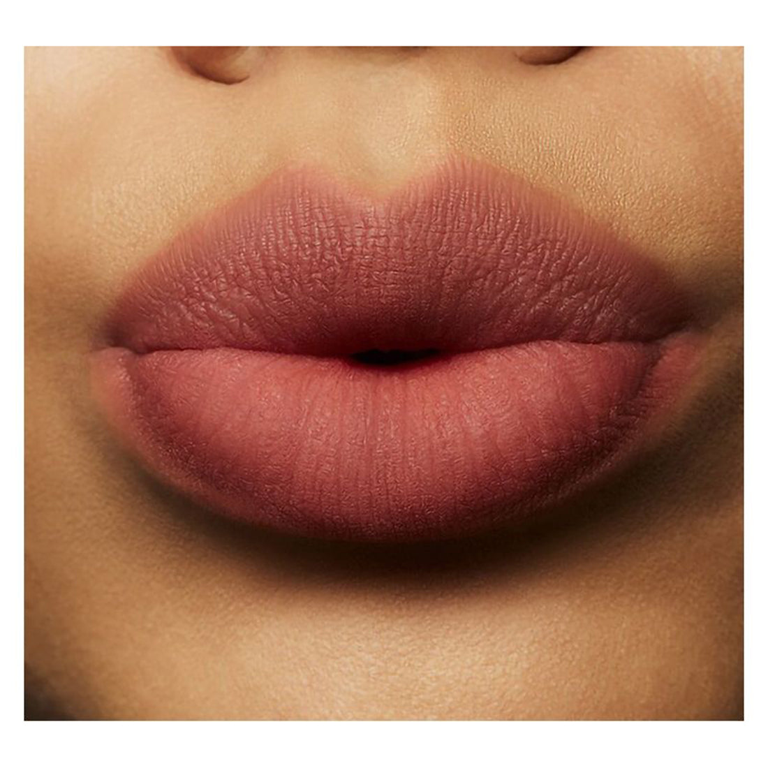 Powder Kiss Liquid Lipcolor Rossetto Liquido Over The Taupe_MACSJC215_MAC-3