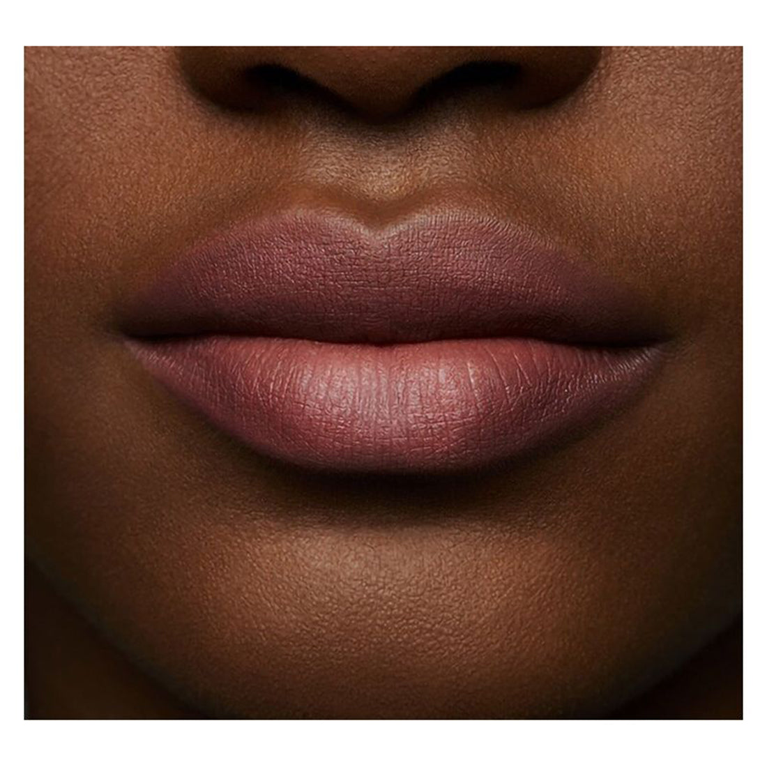 Powder Kiss Liquid Lipcolor Rossetto Liquido Over The Taupe_MACSJC215_MAC-4