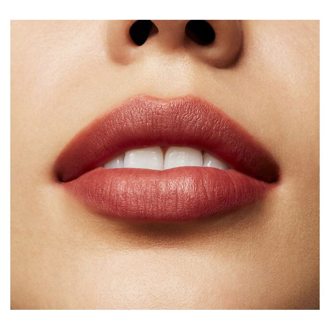Powder Kiss Liquid Lipcolor Rossetto Liquido Over The Taupe_MACSJC215_MAC-5