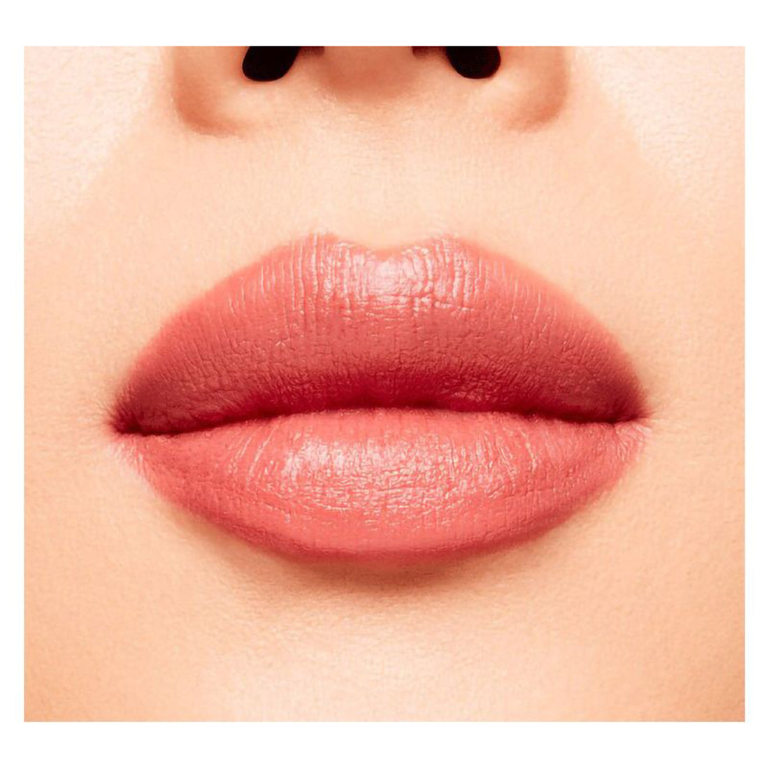 Powder Kiss Velvet Blur Slim Stick Rossetto Matte Idratante Devoted To Chili_MACNX6615_MAC-5
