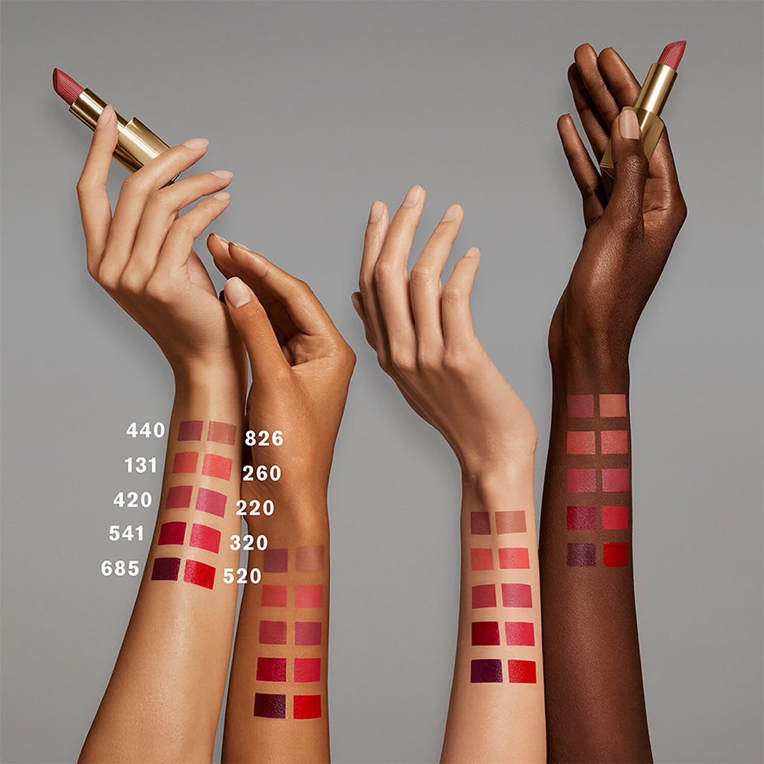 Pure Color Desire Hi Lustre Lipstick Rossetto 111 Tiger Eye_ESTGRFX24_Estee Lauder-2