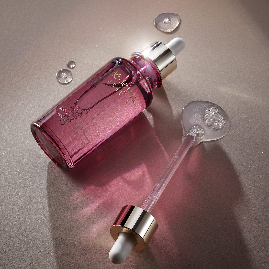 Radiant Multi Repair Oil Olio Multiuso Viso Corpo e Capelli 75 ML_CDP10113310101_CLE' DE PEAU BEAUTE'-4