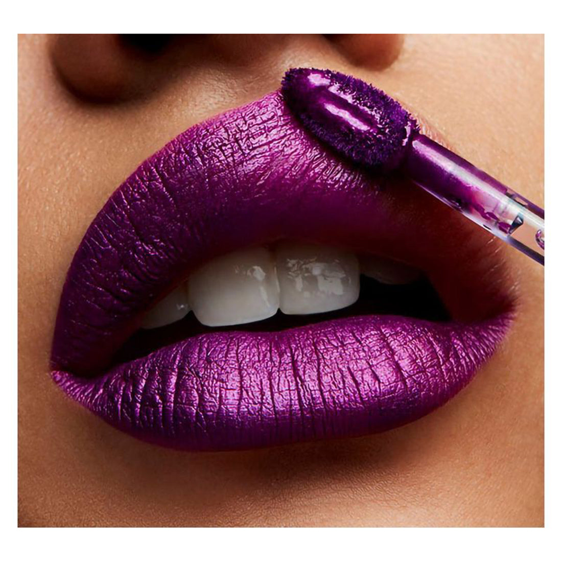 Retro Matte Liquid Lip Colour Metallics Tinta Liquida Effetto Matte Atomizer_MACS9W210_MAC-5