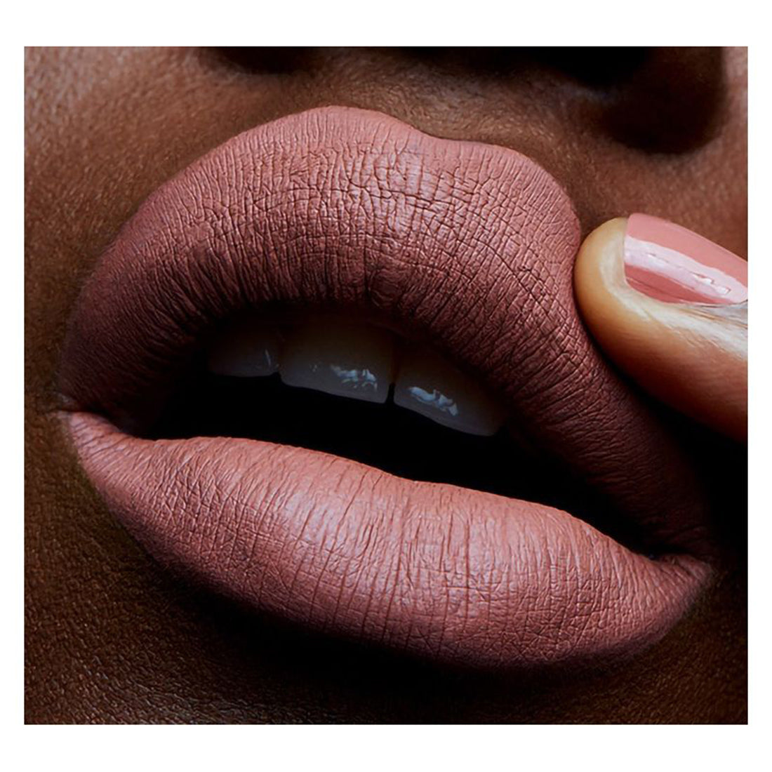 Retro Matte Liquid Lip Colour Tinta Liquida Effetto Matte Burnt Spice_MACMY3N39_MAC-3