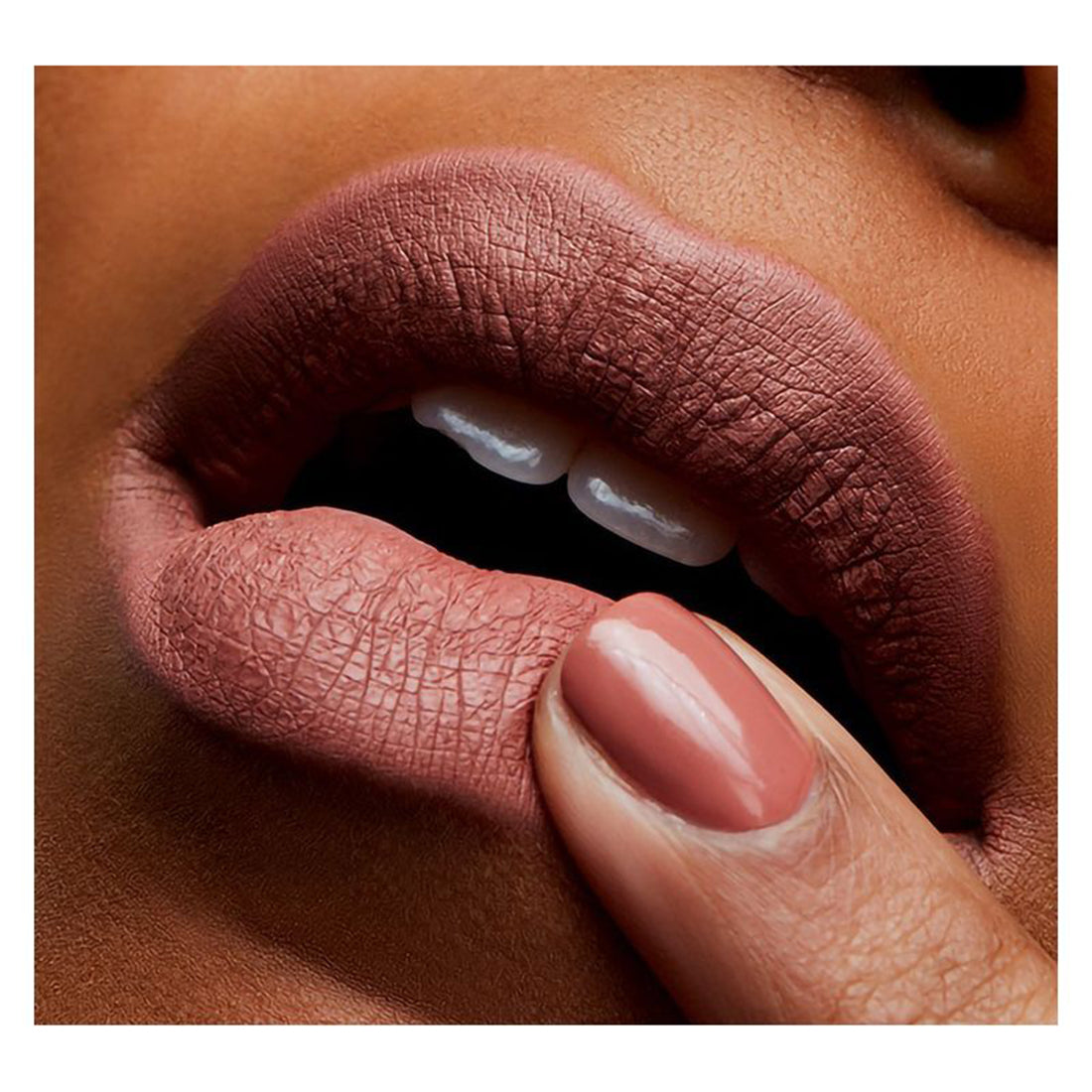 Retro Matte Liquid Lip Colour Tinta Liquida Effetto Matte Burnt Spice_MACMY3N39_MAC-4