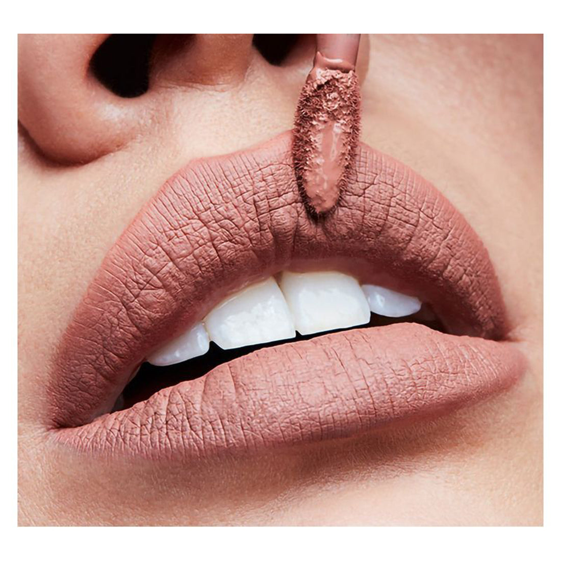 Retro Matte Liquid Lip Colour Tinta Liquida Effetto Matte Burnt Spice_MACMY3N39_MAC-5