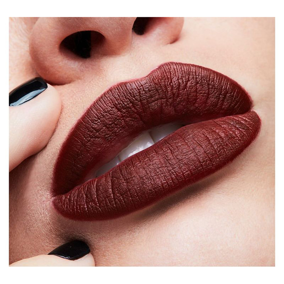 Retro Matte Liquid Lip Colour Tinta Liquida Effetto Matte Carnivorous_MACMY3N32_MAC-5