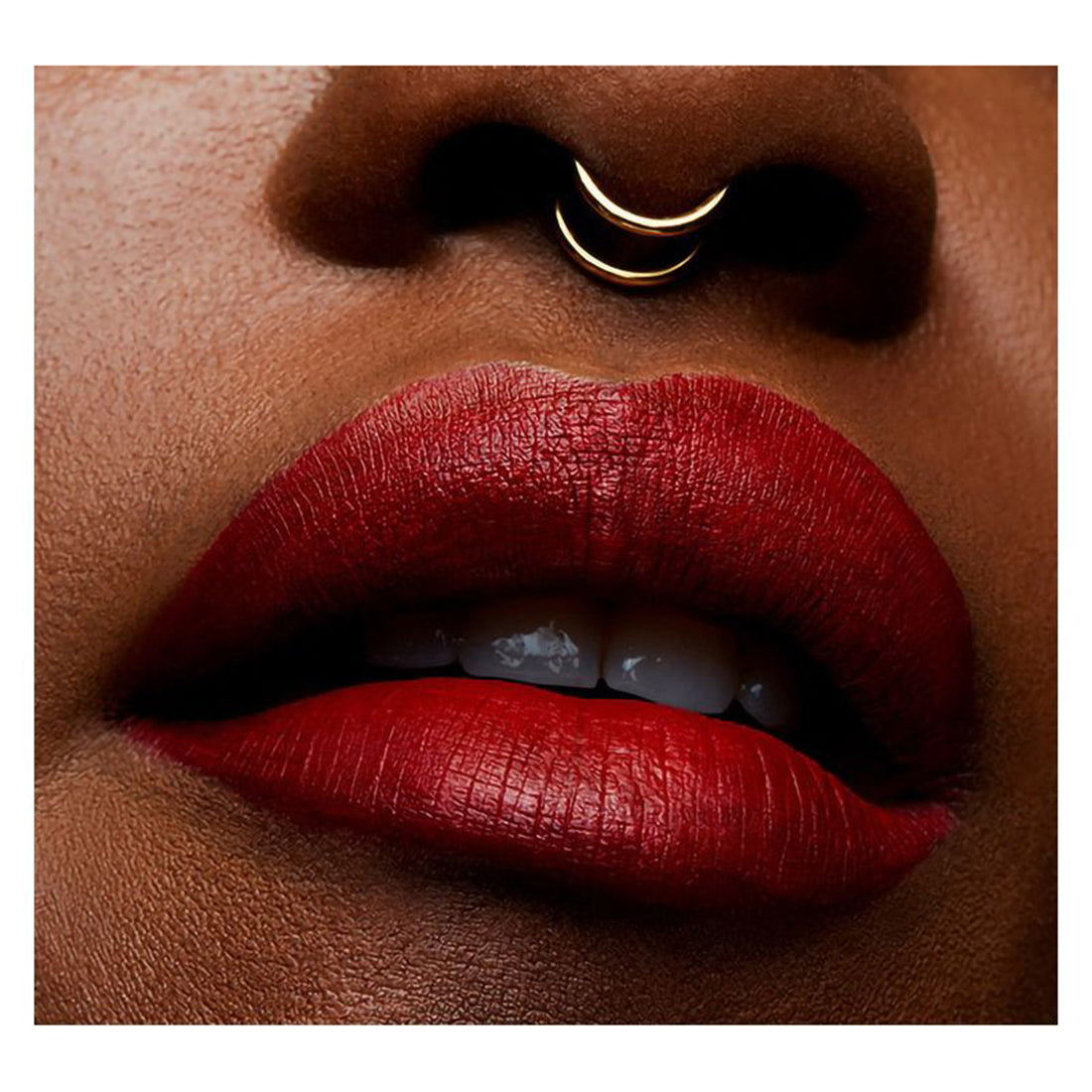 Retro Matte Liquid Lip Colour Tinta Liquida Effetto Matte Feels So Grand_MACMY3N02_MAC-3