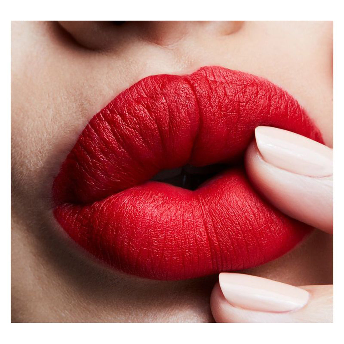 Retro Matte Liquid Lip Colour Tinta Liquida Effetto Matte Feels So Grand_MACMY3N02_MAC-5