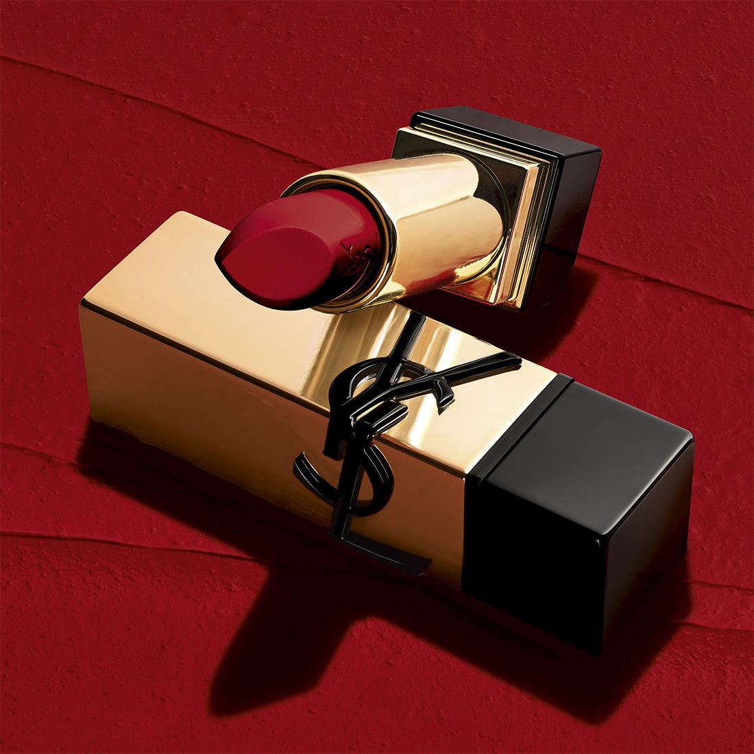 Rouge Pur Couture Rossetto Satinato Red 01_YSL273800_YSL-2