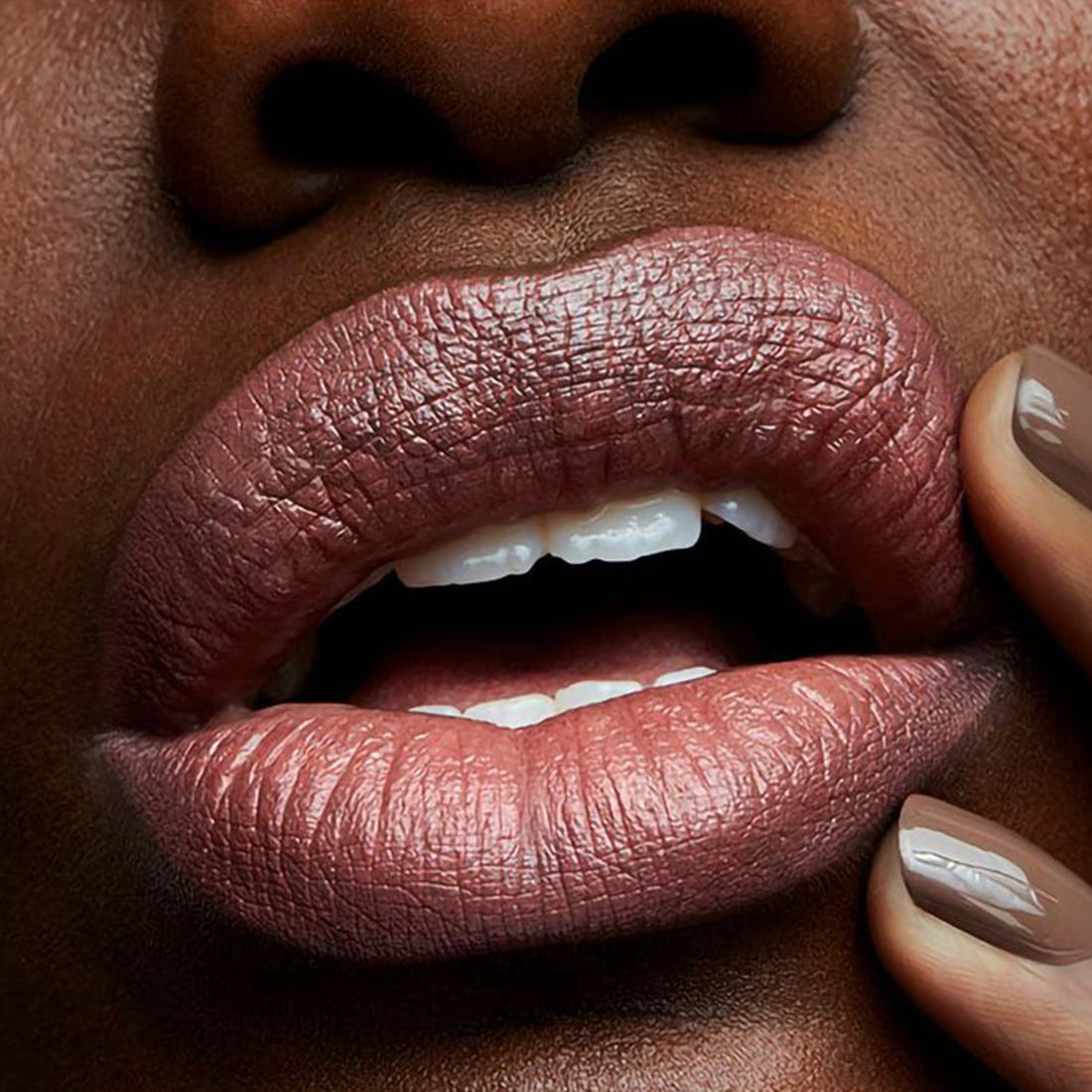 Satin Lipstick Rossetto Satinato Spirit_MACM3EW31_MAC-4