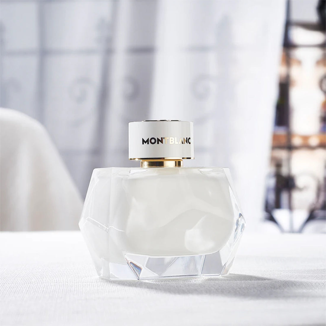 Signature Eau De Parfum_MB018A01_MontBlanc-3