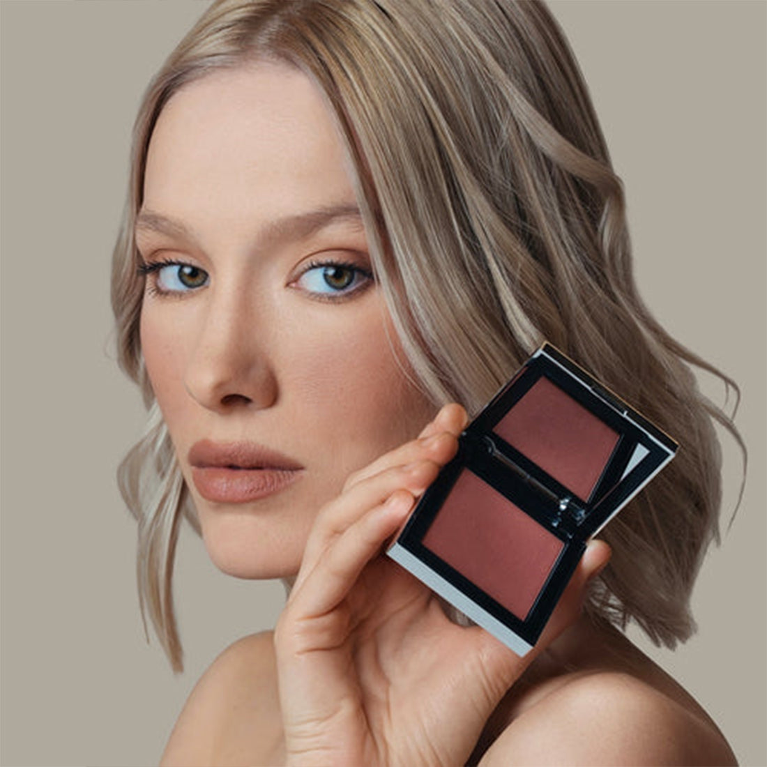 Skin Mate Blush Blush In Crema Skips A Beat_MES258104_MESAUDA-5