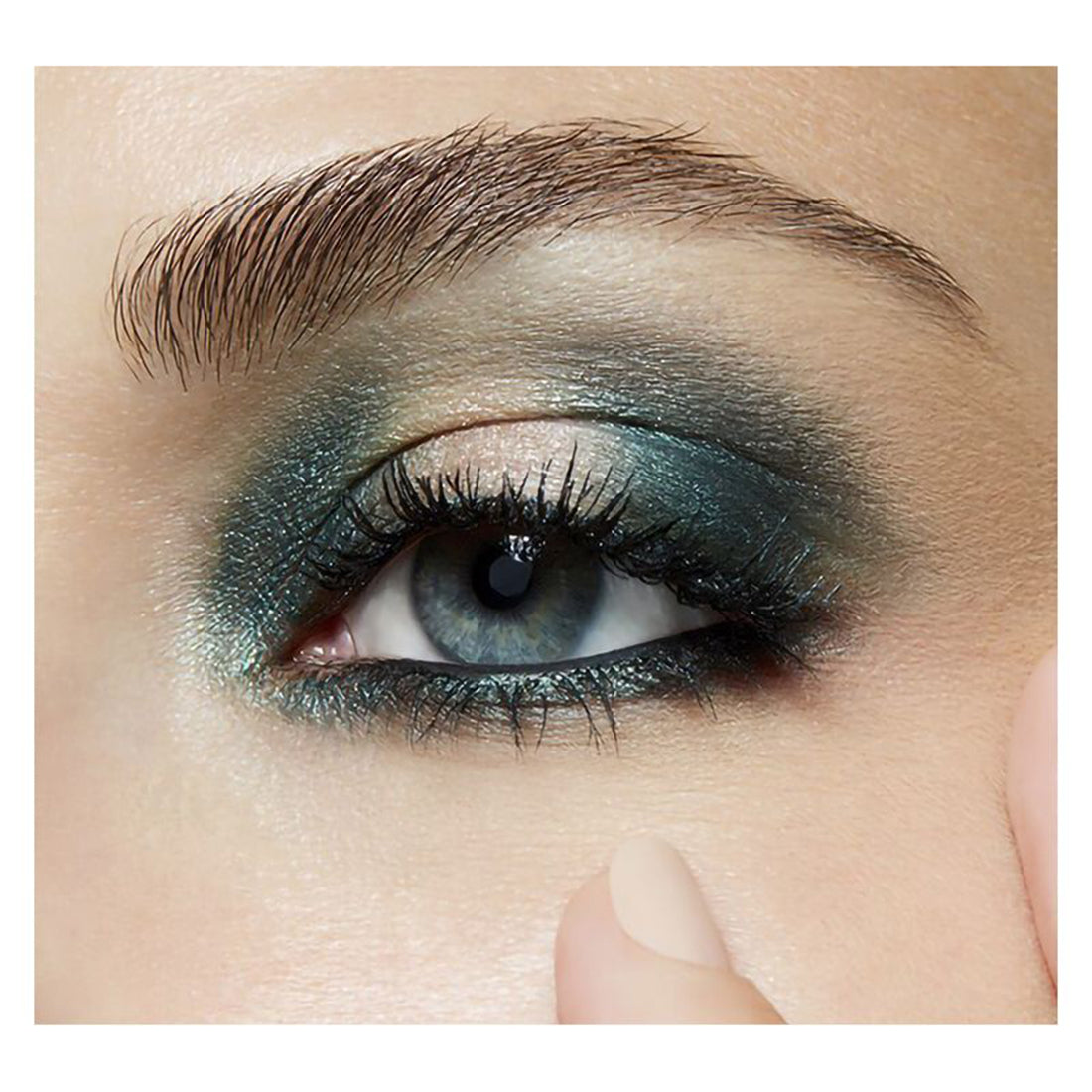 Small Eyeshadow Frost Ombretto in Polvere Pressata Tath's Showbiz Baby_MACMY6RPM_MAC-4