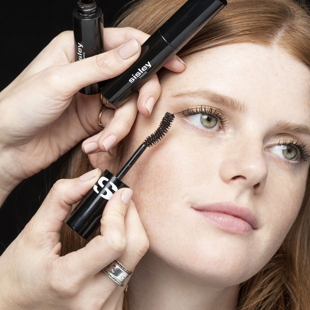 So Curl Mascara Deep Black_SIS185331_Sisley-3