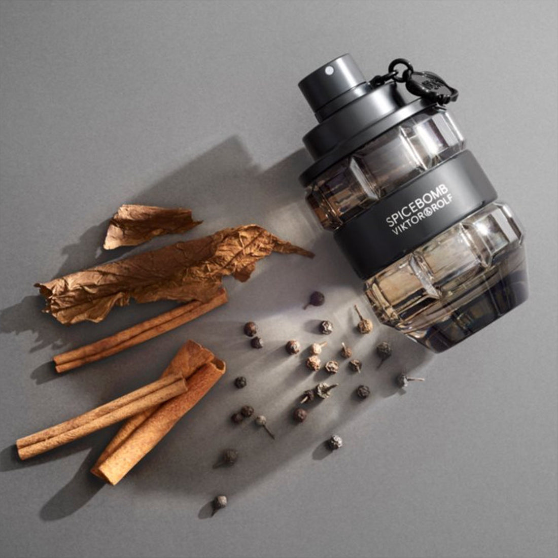 Spicebomb Eau De Toilette 90 ML_FLO2664_Viktor & Rolf-4