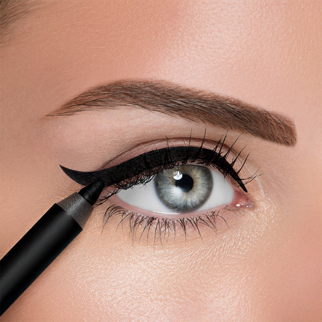 Stay On Me Eyeliner Matita Occhi 31 Nero_DDP113031_Diego Dalla Palma-5