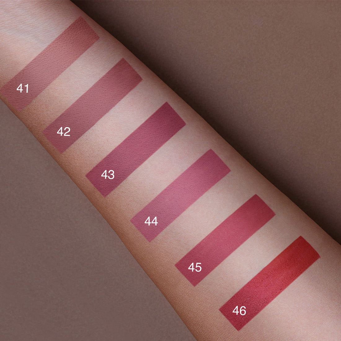 Stay On Me Lip Liner Matita Labbra 46 Rosso_DDP113046_Diego Dalla Palma-4